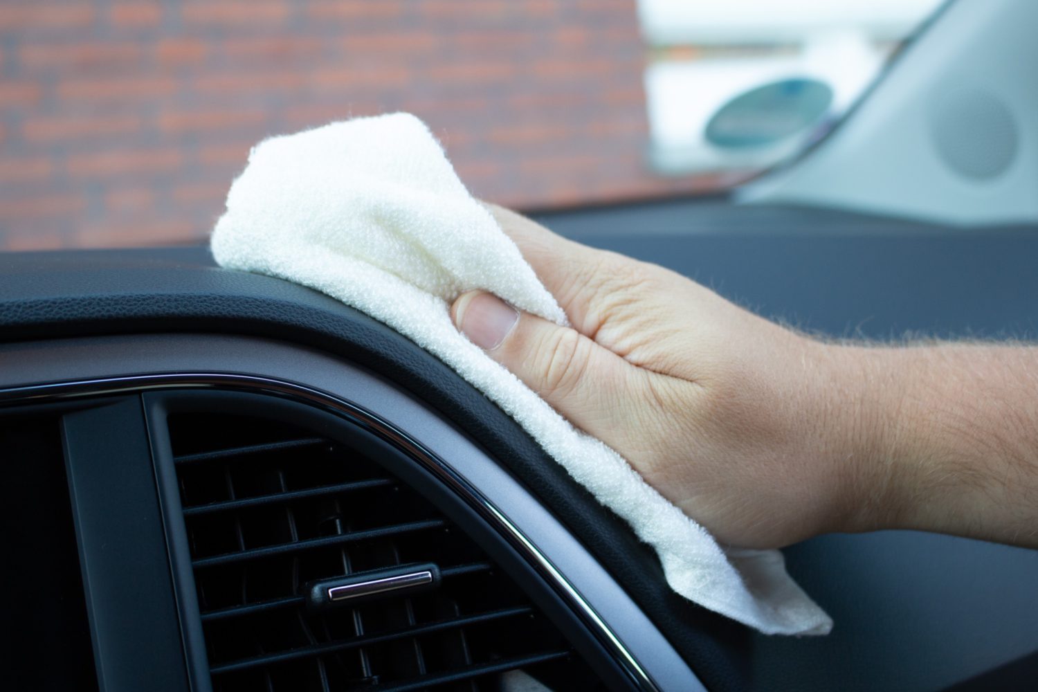 Auto mit Hausmitteln reinigen & waschen
